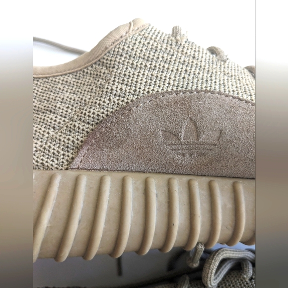 ADIDAS YZY Boost Sneakers - Picture 7 of 16